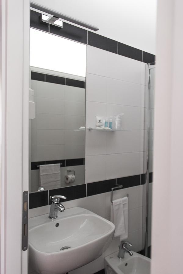 Hotel Villa Chiara Terracina Eksteriør billede