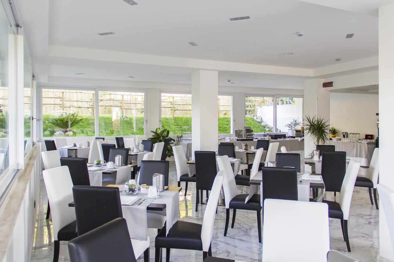Hotel Villa Chiara Terracina Eksteriør billede